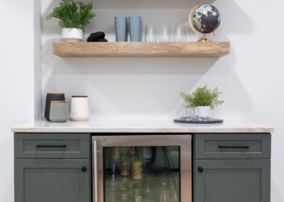 Open shelving accessories with wine cooler
